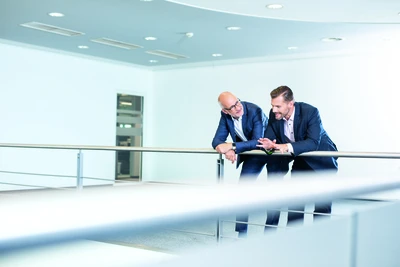 Flexible contract change policy
